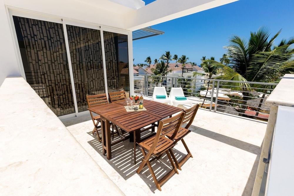 Ducassi Rooftop Pool & Hotel 3*